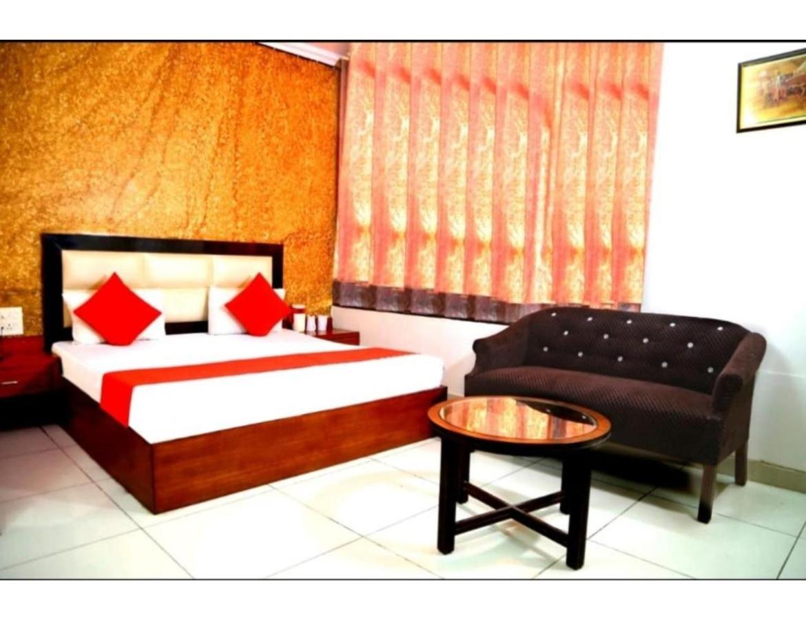 Hotel Kirandeep Agra Агра Екстер'єр фото