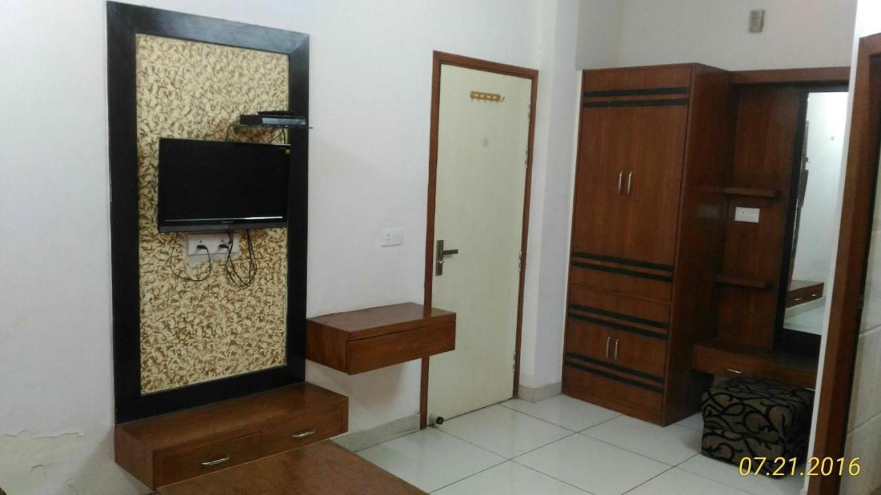 Hotel Kirandeep Agra Агра Екстер'єр фото